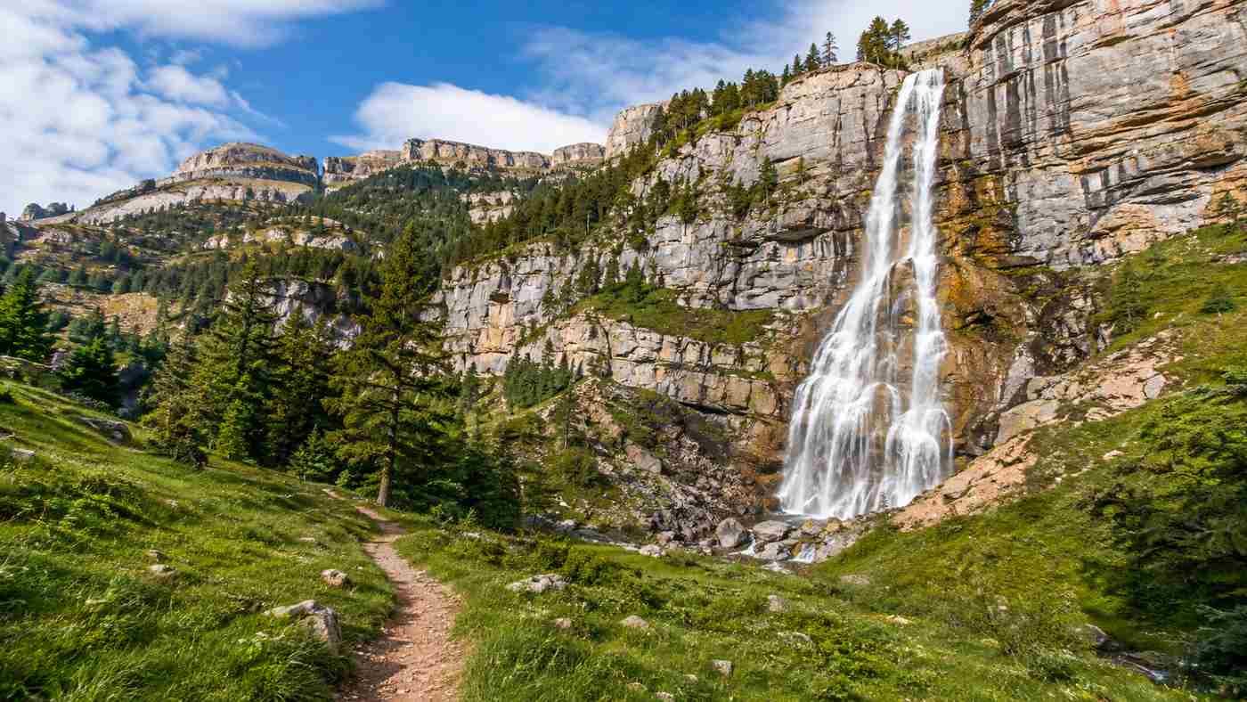 Cascada Cola de Caballo: la ruta reina del valle de Ordesa
